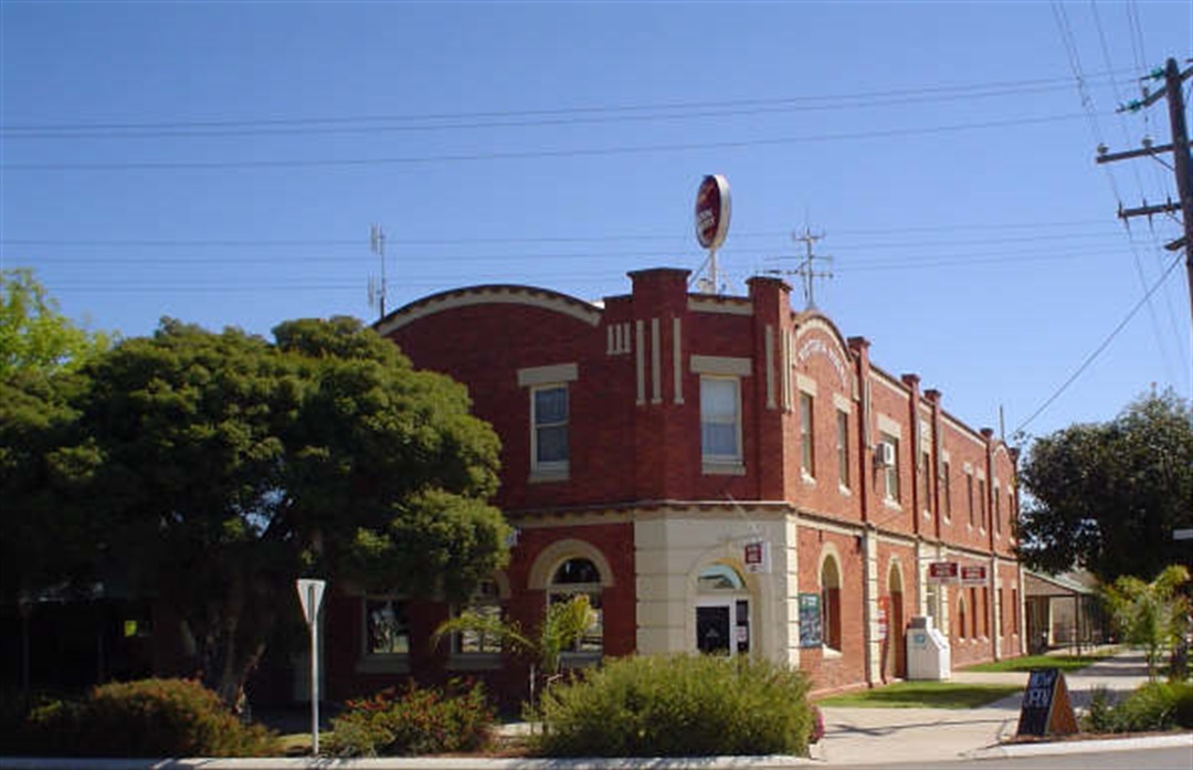 Victoria Hotel Pyramid Hill